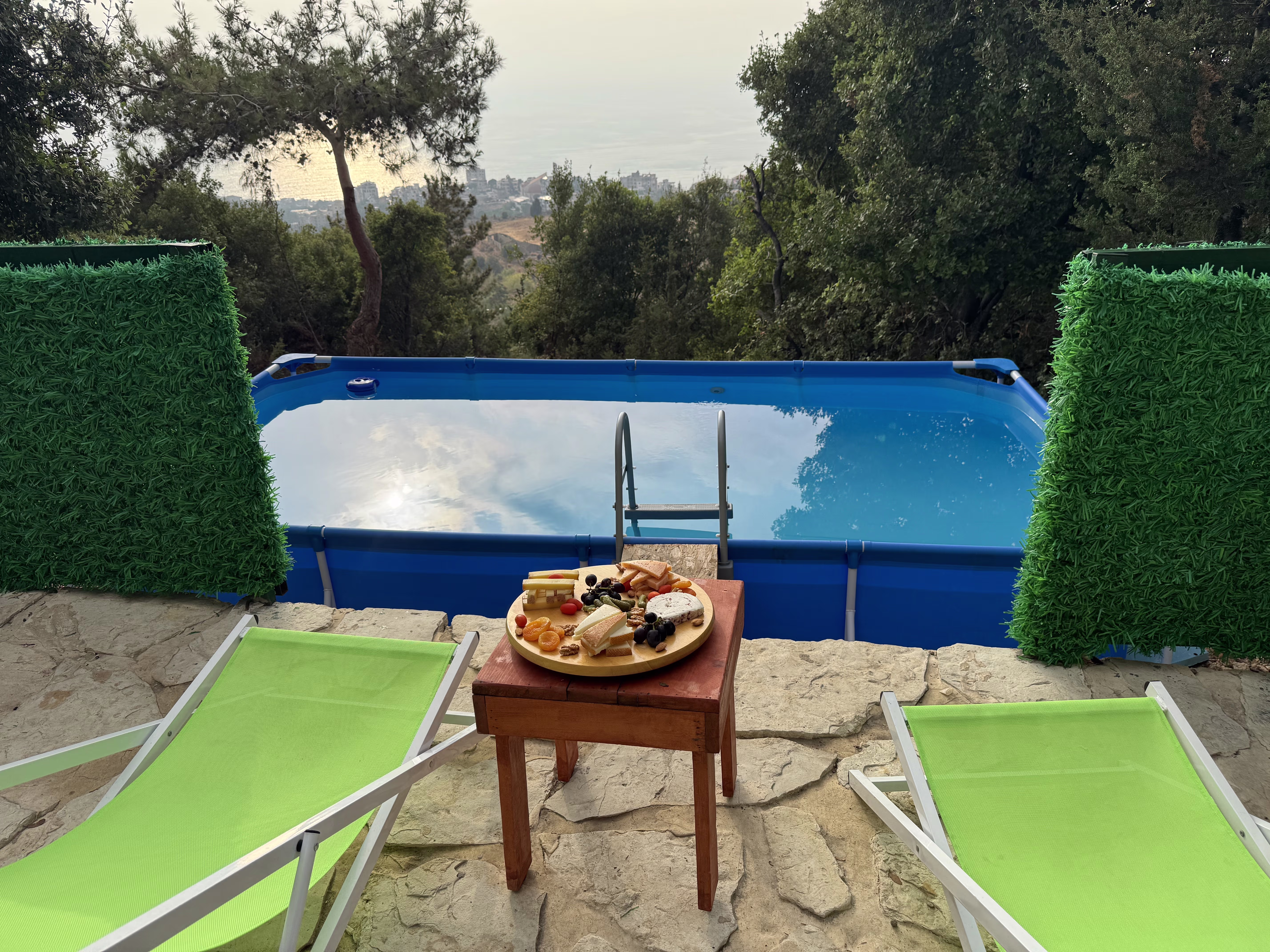 Private Pool View 3